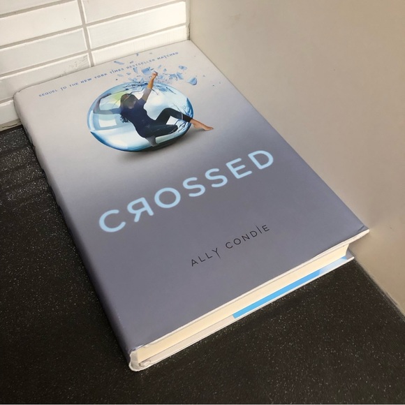 Crossed by Ally Condie - Picture 2 of 11